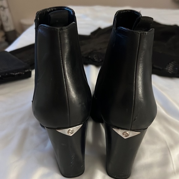 Michael kors black boots ! - Picture 2 of 4
